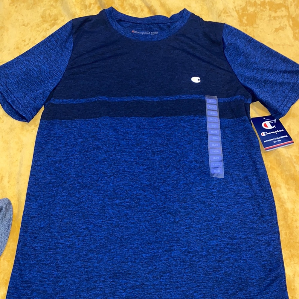 Champion- Boys - surf the web tshirt